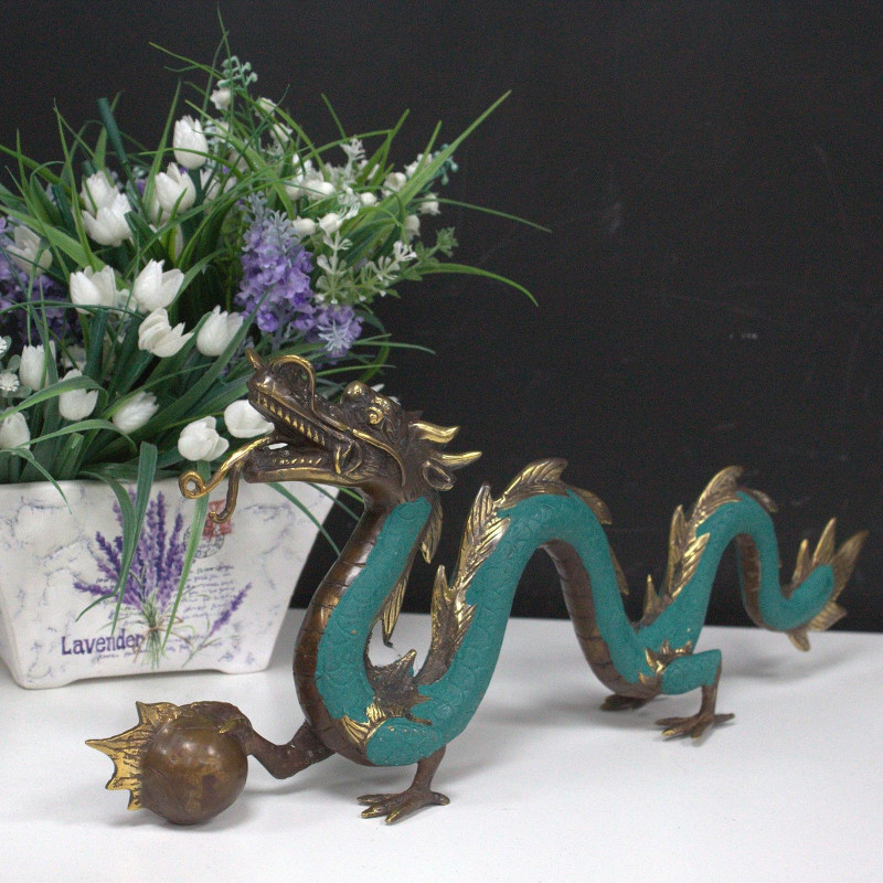 Fengshui - Petit Dragon avec Boule - 20cm