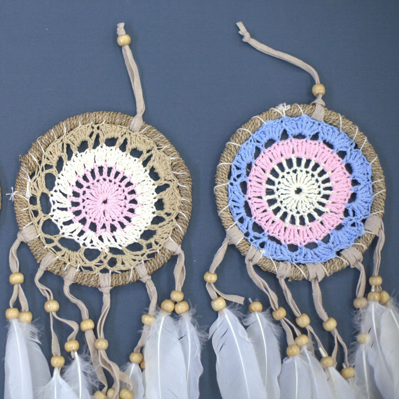 Attrape-rêves en macramé rose pastel 12 cm (couleurs assorties)