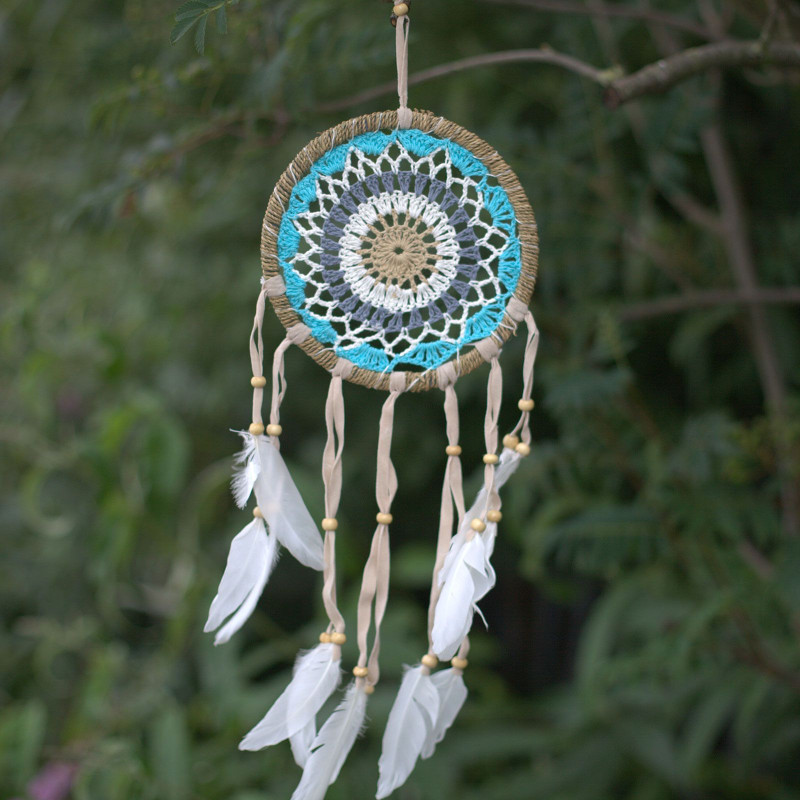 Attrape-rêves en macramé bleu pastel 16 cm (couleurs assorties)