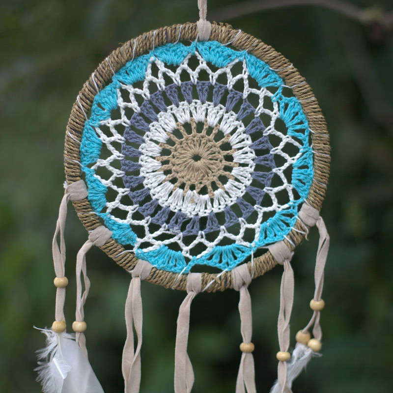 Attrape-rêves en macramé bleu pastel 16 cm (couleurs assorties)