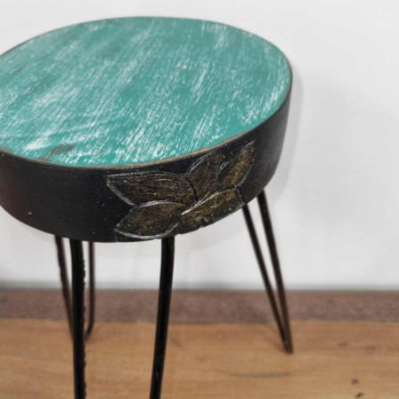 Support à plantes en bois Albasia - Détails turquoise et or