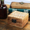 Coffret en bois blanchi à la chaux - Motif aztèque 4x4