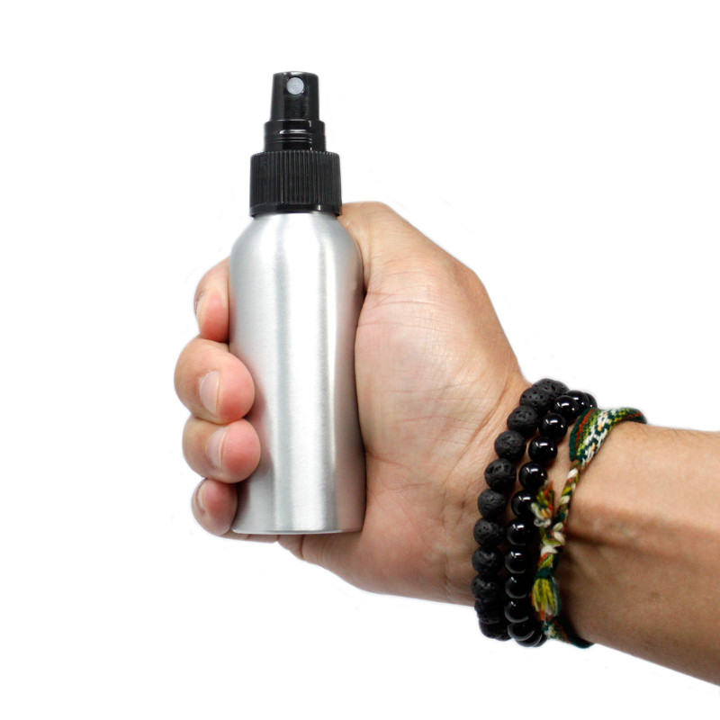 Bouteille en aluminium de 100 ml avec vaporisateur noir