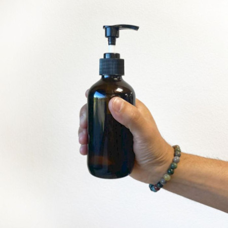 Bouteille ambrée de 250 ml avec pompe