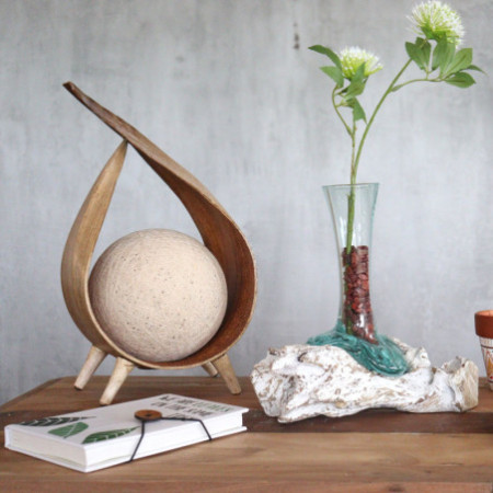Verre fondu sur bois blanchi à la chaux - Vase - Moyen