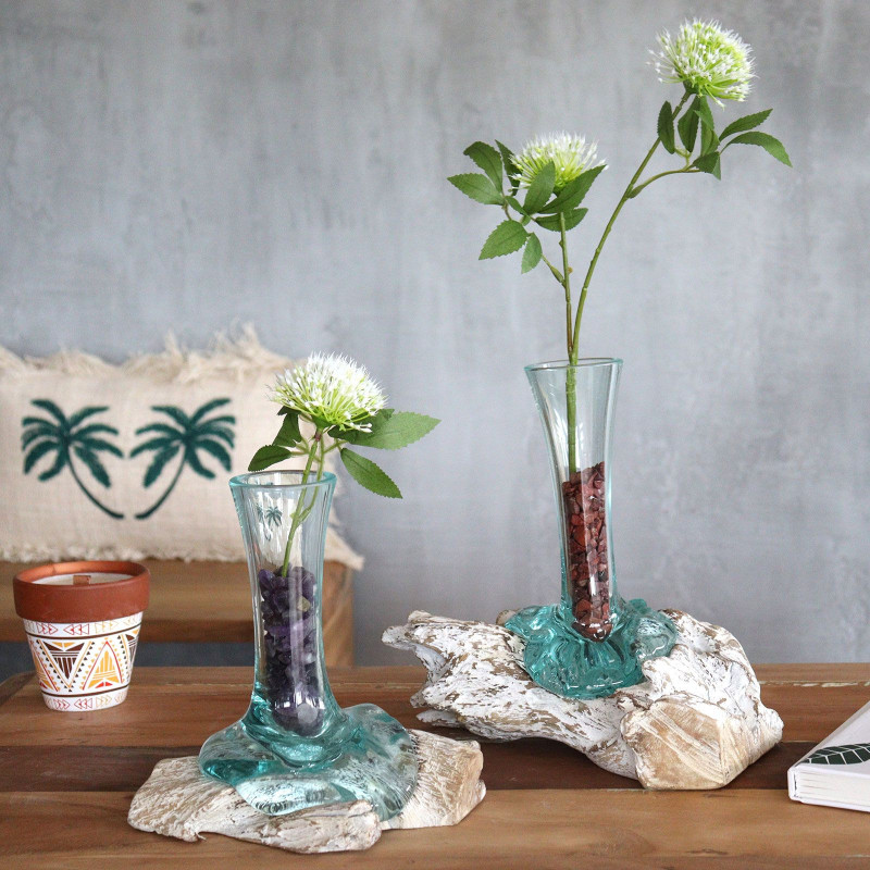 Verre fondu sur bois blanchi à la chaux - Vase - Moyen