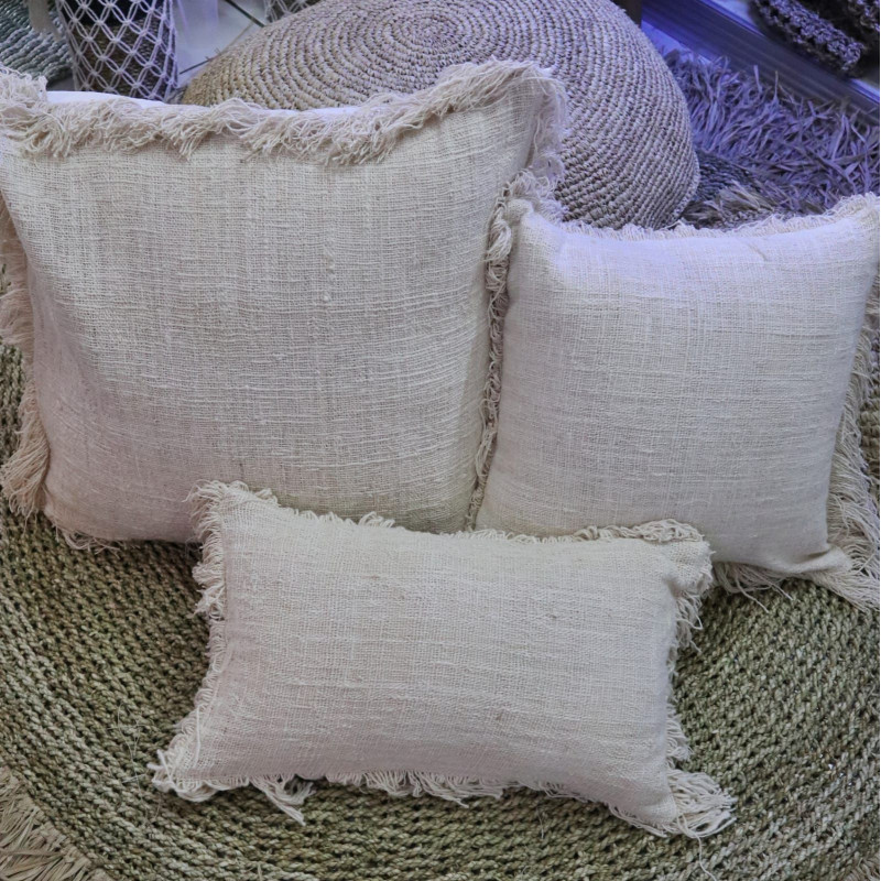 1x Coussin en lin 30x50cm avec franges