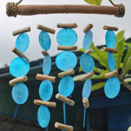 Carillon en bois flotté bleu