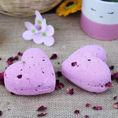 Bombe de bain Love Heart 70 g - Ylang et rose