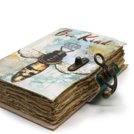 Carnet de notes en cuir à bords frangés « Bee Kind » (7 x 5 po)