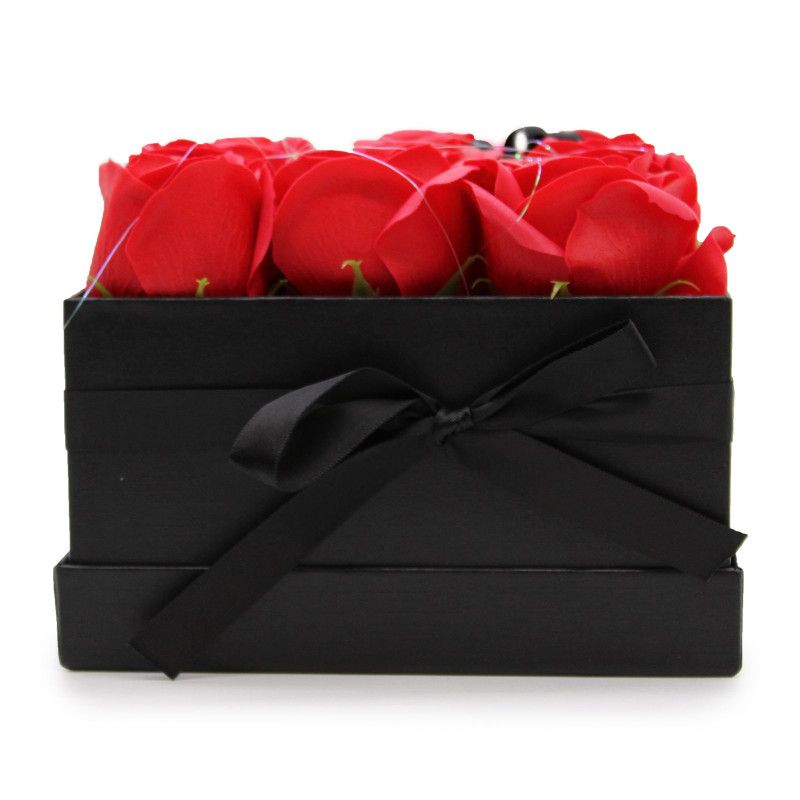 Bouquet de fleurs de savon - 9 roses rouges - Carré