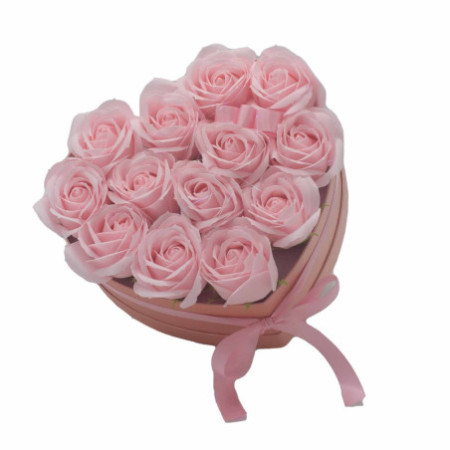 Bouquet de fleurs de savon - 13 roses roses - Cœur