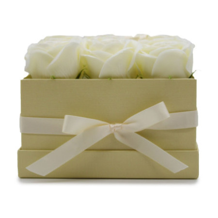 Bouquet de fleurs de savon - 9 roses crème - Carré