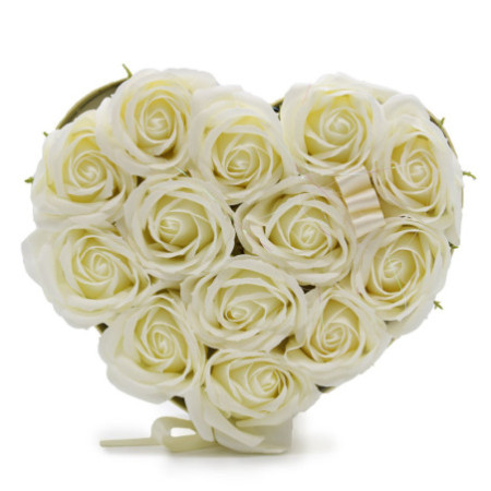 Bouquet cadeau de fleurs de savon - 13 roses crème - Cœur