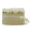 Bouquet cadeau de fleurs de savon - 13 roses crème - Cœur