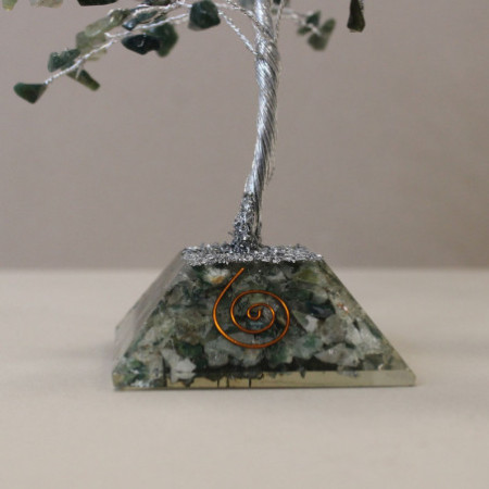 Arbre à pierres précieuses avec base en organite - 160 pierres - Agate mousse