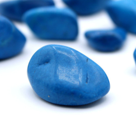 Lot de 24 pierres polies en howlite bleue