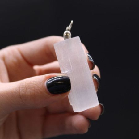 Pendentif naturel en sélénite