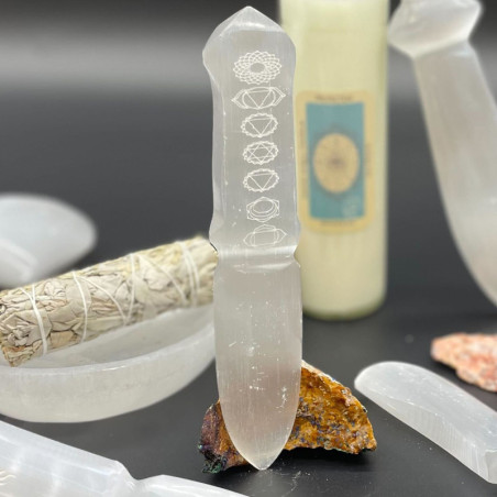 Couteau rituel en sélénite - Chakra