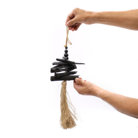 Pompon suspendu en bois flotté 42 cm