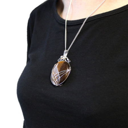 Collier en pierres précieuses enroulées en spirale - œil de tigre