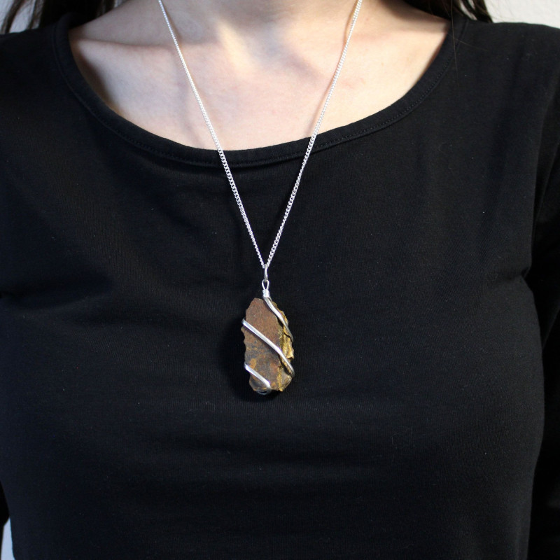 Collier en pierres précieuses enveloppées en cascade - œil de tigre brut