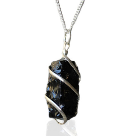 Collier en pierres précieuses enveloppées en cascade - Onyx noir brut