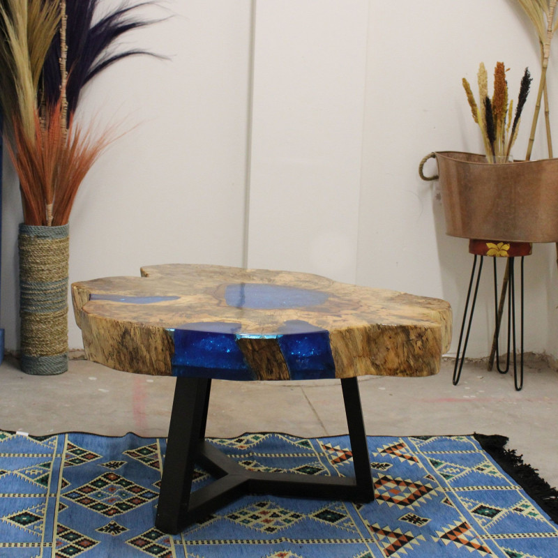Table basse en tamarin et résine - Bleu ciel