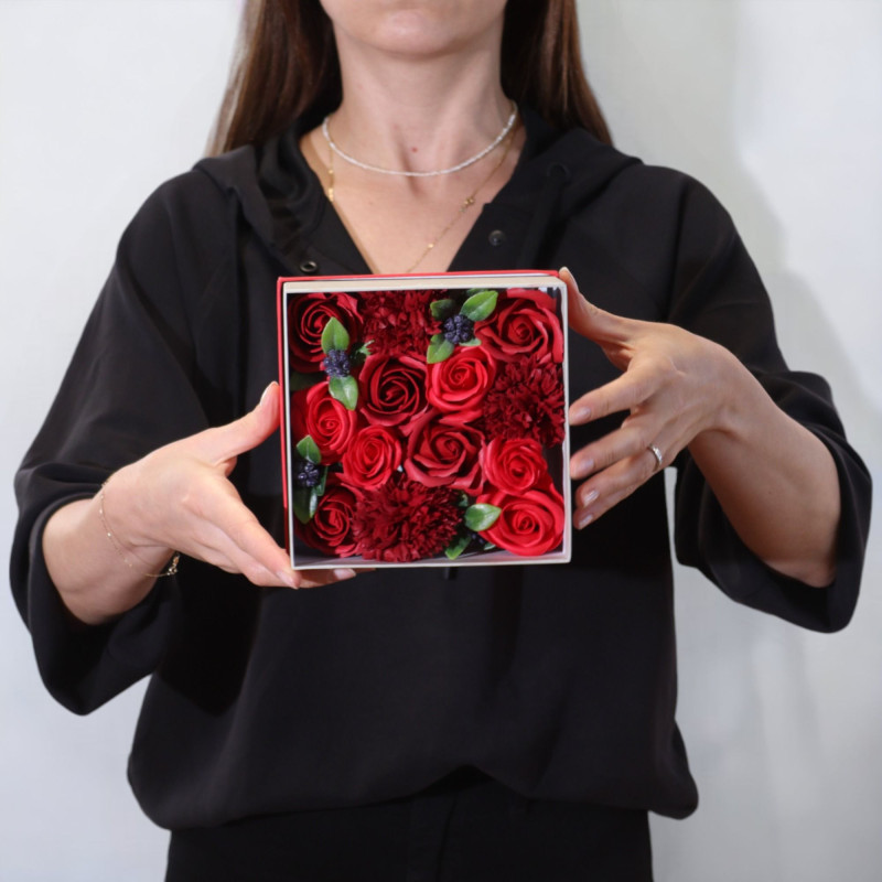 Boîte carrée - Roses rouges classiques