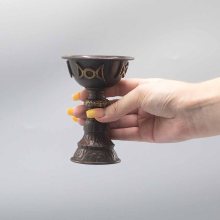 Gobelet rituel en cuivre antique avec triple lune 8x13cm