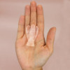 Ange en pierre précieuse sculpté à la main - Quartz rose