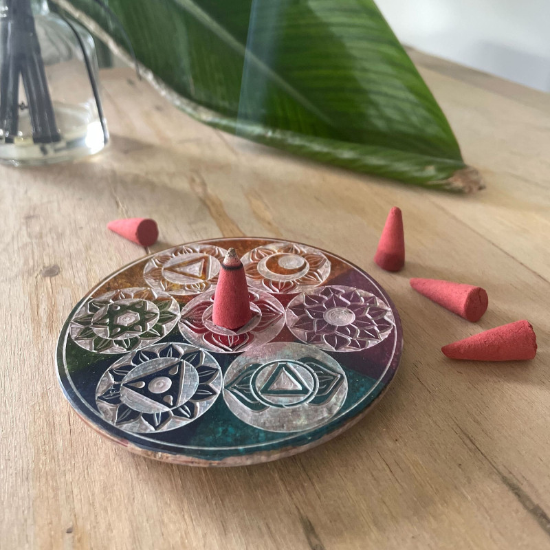 Porte-encens en pierre ollaire 10 cm - Sept chakras