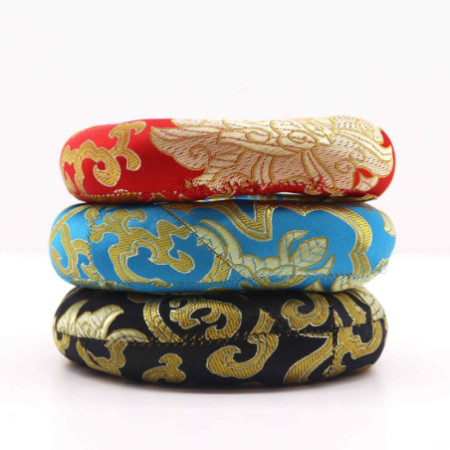 Coussin cerceau 12 cm (pour bol chantant 14-16 cm) Couleur aléatoire