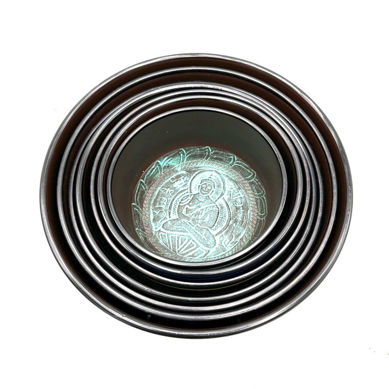 Petit ensemble de sept bols chantants Chakra (14-22 cm)