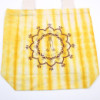 Sac en coton Tye-Dye (170 g) - 38 x 42 x 12 cm - Mains Namasté - Jaune - Poignée naturelle