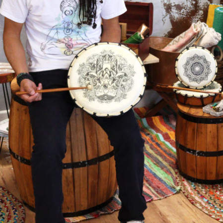 Tambour chamanique Hamsa avec deux baguettes - 30 cm