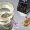 Passoire à thé en cristal brut - Amas d'améthyste
