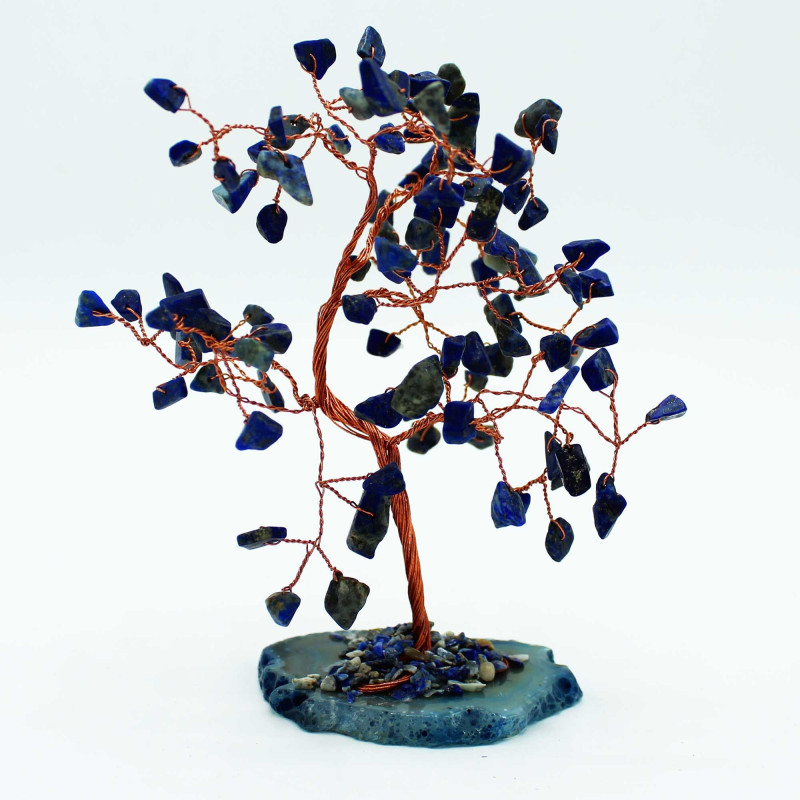 Grand arbre à pierres précieuses et Sodalite sur base d'agate bleue (100 pierres)