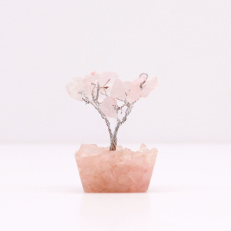 Mini arbres à pierres précieuses sur base en orgonite et Quartz rose (15 pierres)