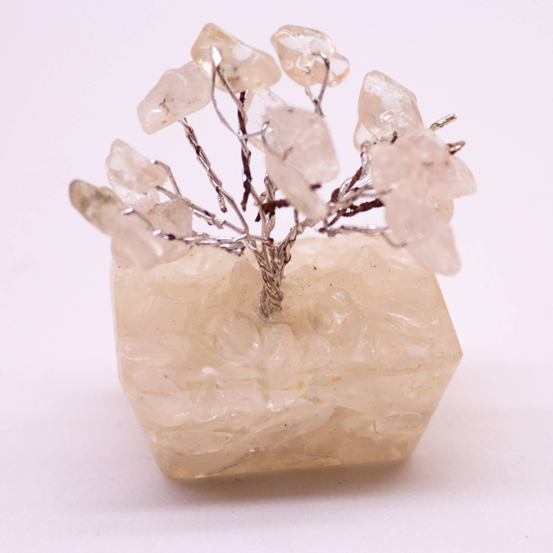 Mini arbres à pierres précieuses sur base en orgonite et Quartz rocheux (15 pierres)