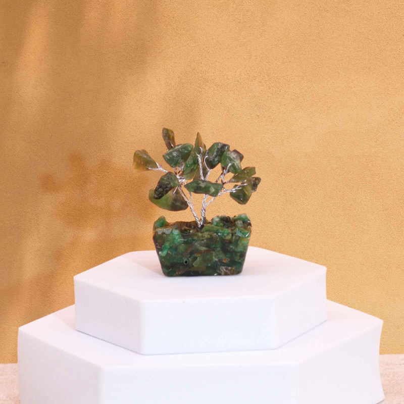 Mini arbres en pierres précieuses sur base en orgonite et Aventurine verte (15 pierres)