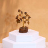 Mini arbres à pierres précieuses sur socle en bois et œil de tigre (15 pierres)