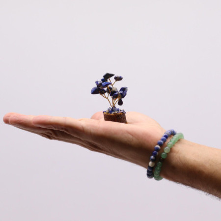 Mini arbres à pierres précieuses sur socle en bois - Sodalite (15 pierres)