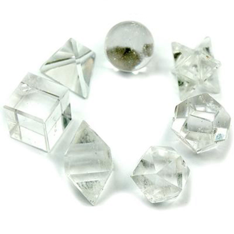 Ensemble géométrique en cristal de sept pièces