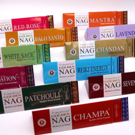 Cônes d'encens Jumbo Golden Nag - Chandan Back Flow 42 g