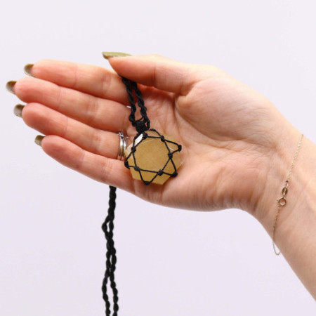 Pendentif hexagonal en pierres précieuses lacées - Quartz jaune