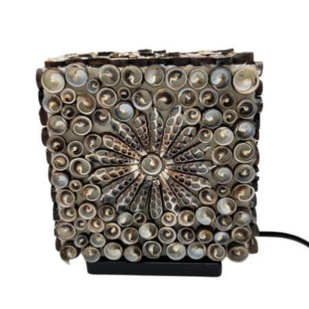 Lampe coquillage Boho - Carré torsadé chocolat - 15 cm