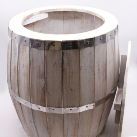 Table en tonneau de bière - Blanchi à la chaux