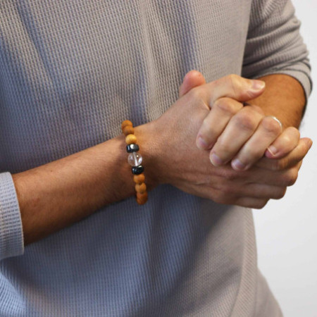 Bracelet chakra couronne en bois de cèdre avec quartz clair