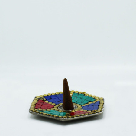 Support pour cône et bâtonnet à décor tibétain à plaque hexagonale